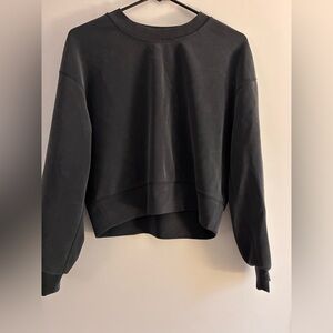 Lululemon Women's Black crop Sweatshirt